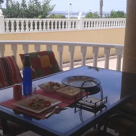 Casa Frente Al Rosa Nocleg ze śniadaniem Torrevieja